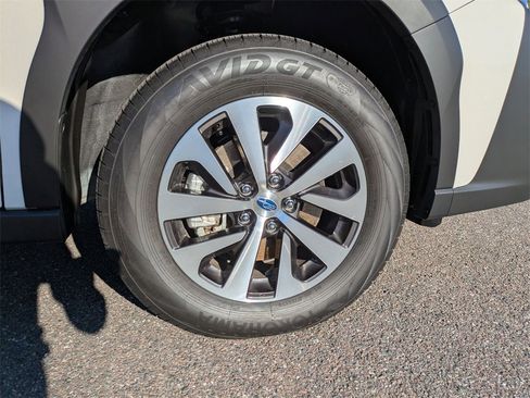 Certified 2025 Subaru Outback Premium w/ Popular Package #1A image 11