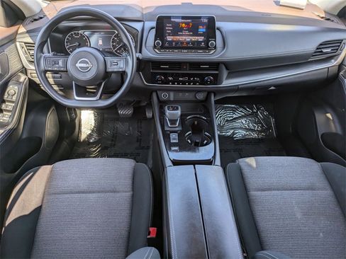 Used 2023 Nissan Rogue SV image 24