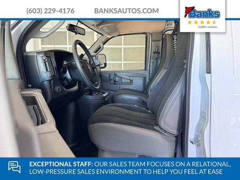 Used 2025 GMC Savana 2500 w/ Driver Convenience Package RWD image 9