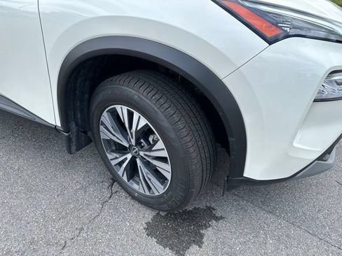 Used 2023 Nissan Rogue SV AWD/4WD image 9