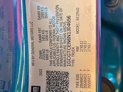 Used 2022 Chevrolet Colorado LT w/ Luxury Package image 19