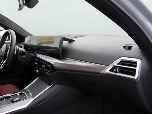 Used 2025 BMW 330i xDrive Sedan image 11