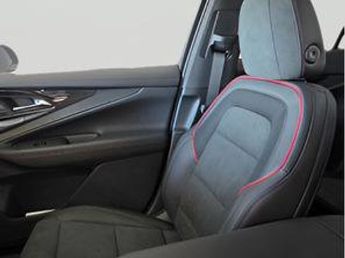 New 2026 Chevrolet Blazer EV RS AWD/4WD image 21