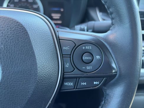 Used 2021 Toyota Corolla SE w/ SE Premium Package image 20