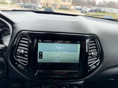 Used 2018 Jeep Compass Limited w/ Navigation Group image 14