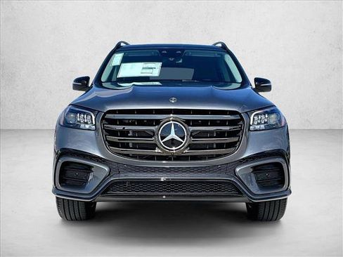 New 2026 Mercedes-Benz GLS 450 4MATIC image 16