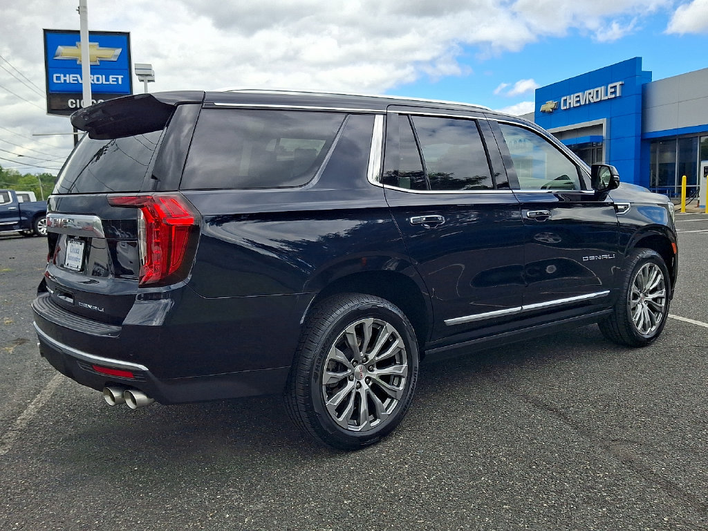 Used 2023 GMC Yukon Denali AWD/4WD image 9