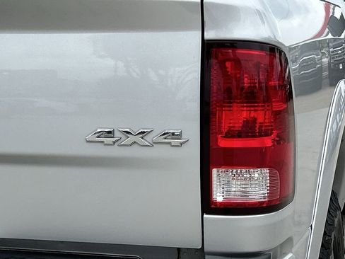 Used 2018 RAM 2500 Lone Star w/ Sport Appearance Group AWD/4WD image 7