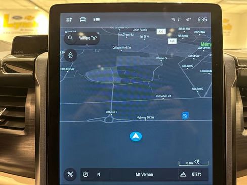 Used 2022 Ford Expedition Platinum image 5