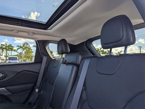 Used 2021 Jeep Cherokee Limited w/ Elite Package image 17