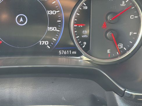 Used 2022 Chevrolet Blazer RS w/ Enhanced Convenience Package FWD image 11