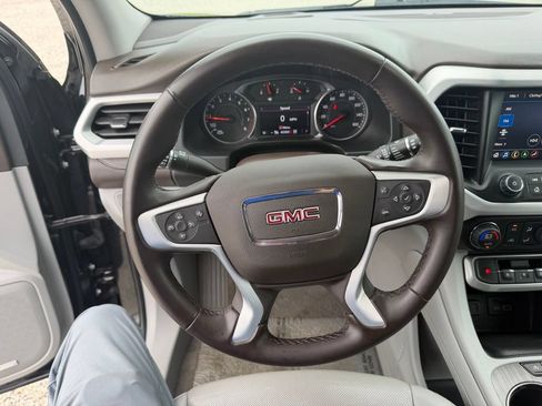 Used 2023 GMC Acadia SLT AWD/4WD image 16