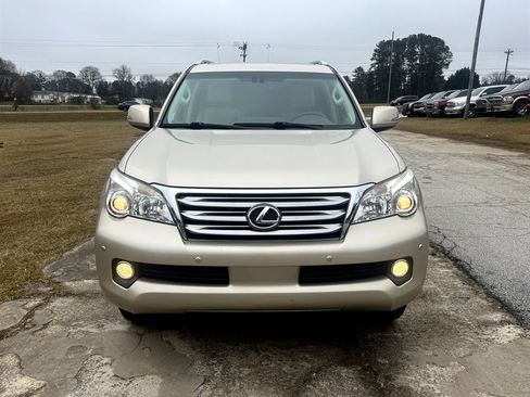 Used 2012 Lexus GX 460 Base w/ Comfort Plus Pkg image 2