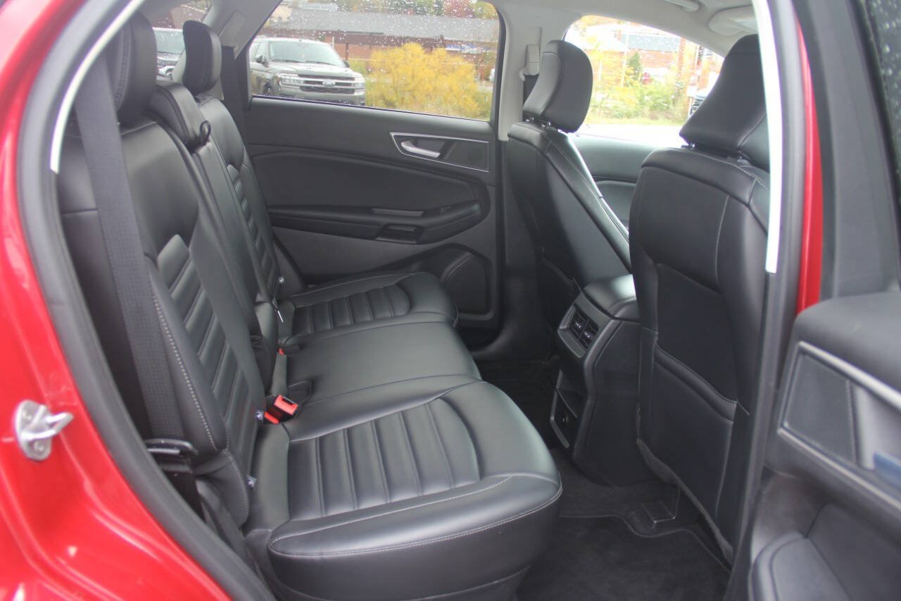 Used 2024 Ford Edge SEL AWD/4WD image 13