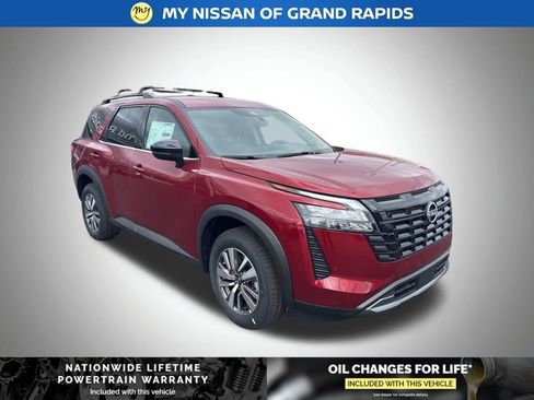 New 2026 Nissan Pathfinder SL AWD/4WD image 1