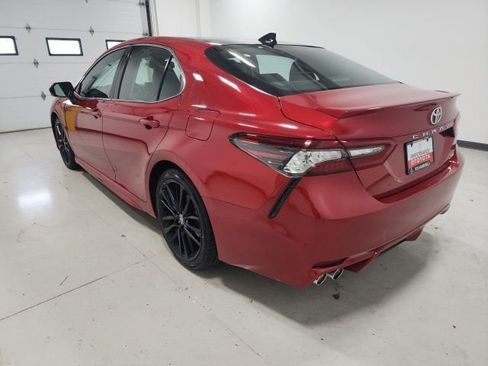 Used 2021 Toyota Camry XSE image 12