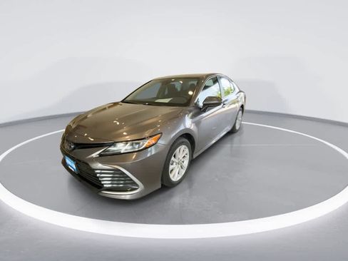 Certified 2023 Toyota Camry LE AWD/4WD image 4