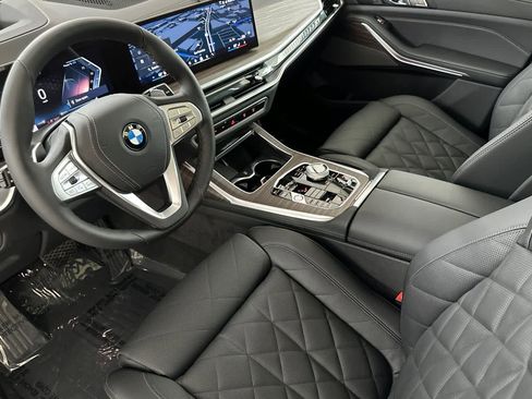 Used 2026 BMW X7 xDrive40i AWD/4WD image 11