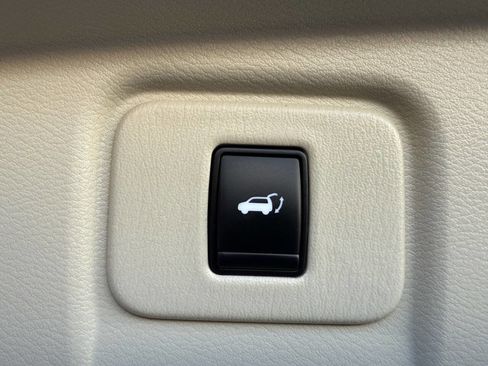 Used 2015 Nissan Murano Platinum image 15