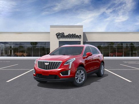 New 2026 Cadillac XT5 Luxury image 8