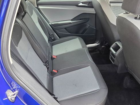 Used 2023 Volkswagen Taos S image 16