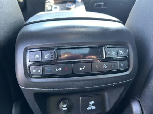 Used 2024 Hyundai Palisade Calligraphy image 33