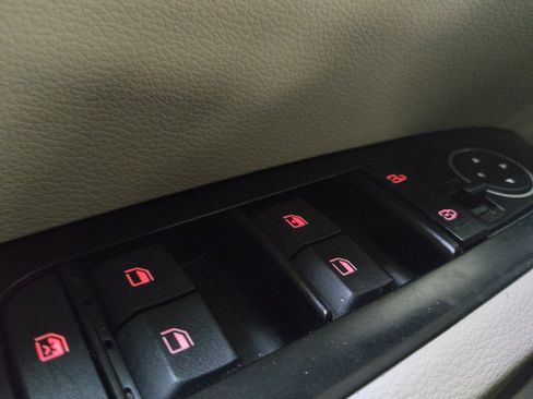 Used 2020 Kia Soul LX FWD image 27