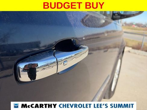 Used 2012 Chrysler Town & Country Limited w/ Luxury Group image 31