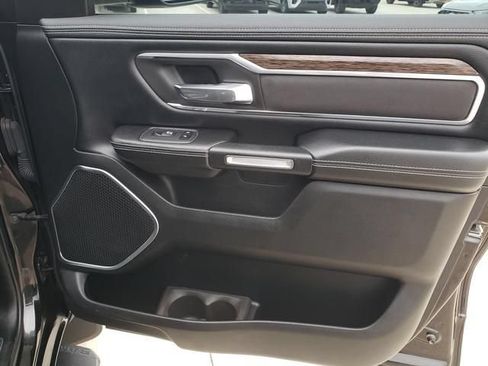 Used 2019 RAM 1500 Laramie AWD/4WD image 21