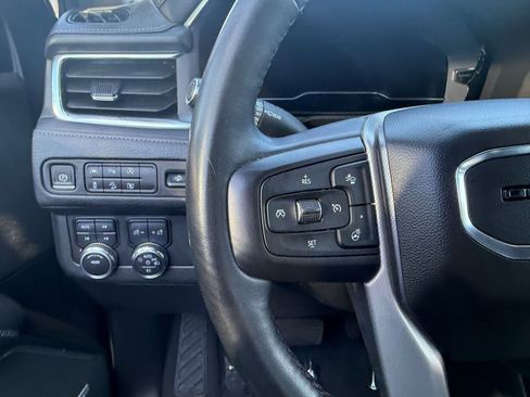 Used 2023 GMC Yukon Denali image 19