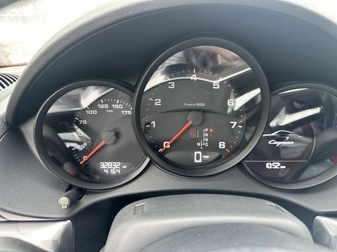 Used 2019 Porsche 718 Cayman Base image 19