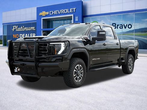 Used 2024 GMC Sierra 2500 AT4 w/ Max Trailering Package image 3