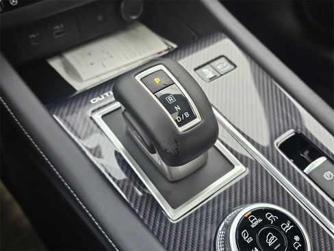 New 2025 Mitsubishi Outlander SEL Black Edition image 12