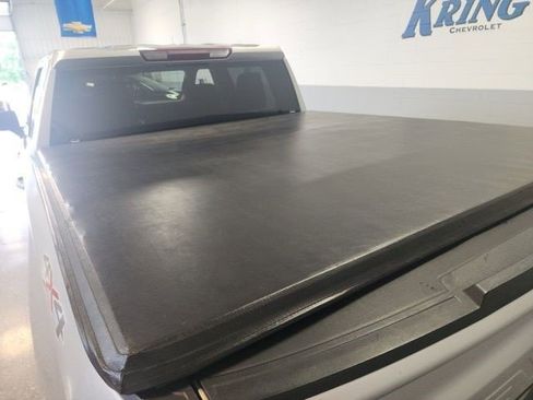 Certified 2022 Chevrolet Silverado 1500 RST AWD/4WD image 19