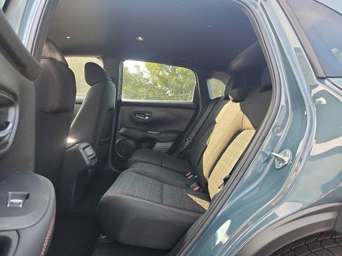 Certified 2025 Honda HR-V Sport image 9