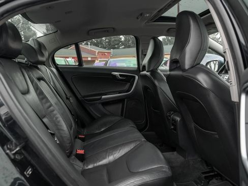 Used 2012 Volvo S60 T5 image 10