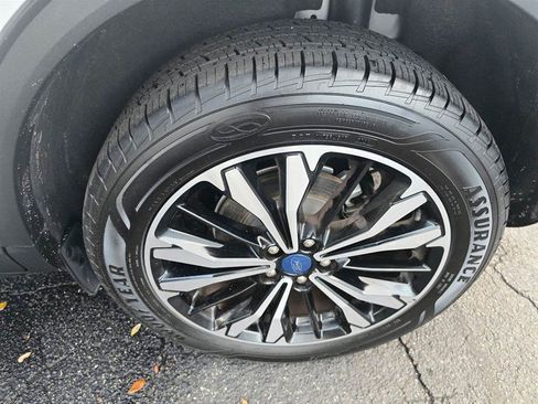 Used 2022 Ford Escape SE w/ SE Sport Appearance Package image 15