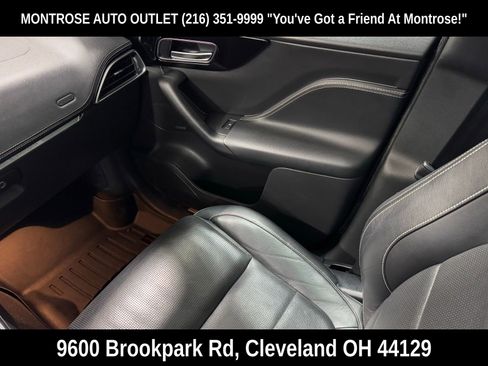 Used 2018 Jaguar F-PACE R-Sport image 40
