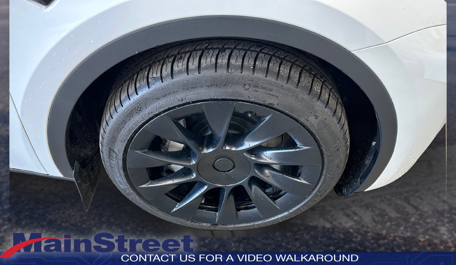 Used 2023 Tesla Model Y AWD image 22