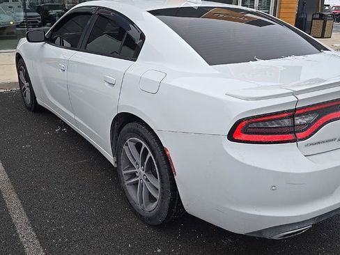 Used 2019 Dodge Charger SXT w/ Cold Weather Package image 2