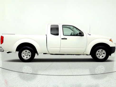 Used 2016 Nissan Frontier S RWD image 4