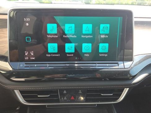 Used 2024 Volkswagen Atlas SEL AWD/4WD image 14