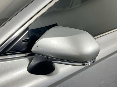 Used 2020 Toyota Camry XSE FWD image 12
