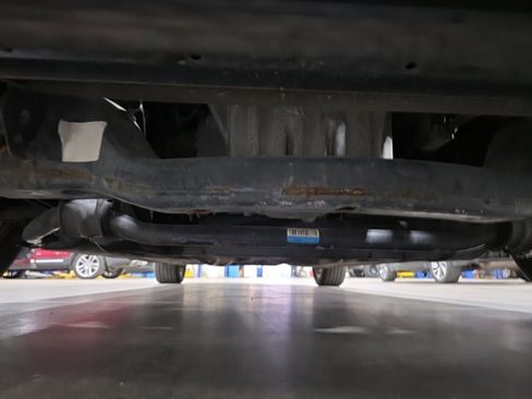 Used 2015 Chrysler 300 C Platinum image 16