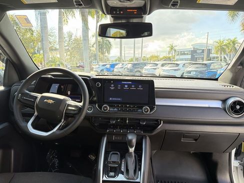 Used 2023 Chevrolet Colorado LT w/ LT Convenience Package II image 10