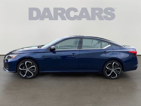 Used 2024 Nissan Altima 2.5 SR FWD image 4