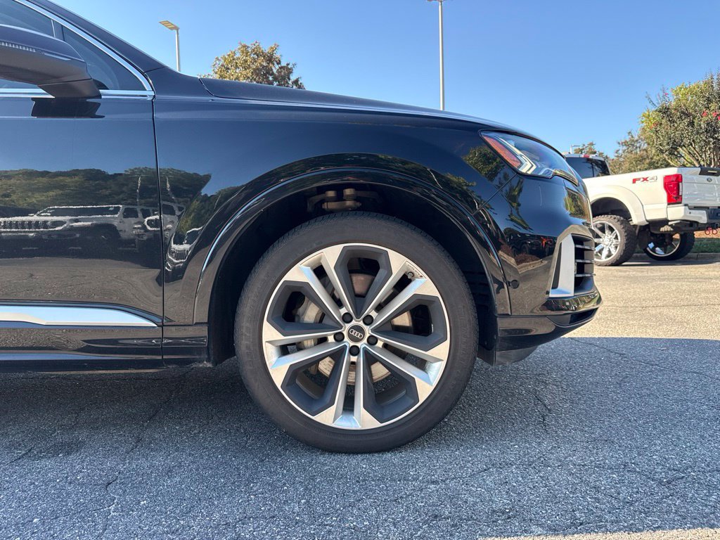 Used 2023 Audi Q7 3.0T Premium Plus AWD/4WD image 11