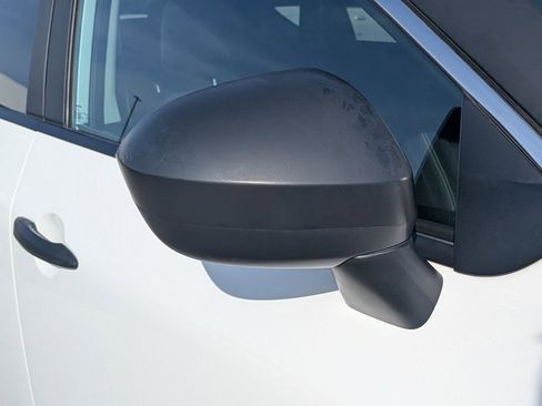 Used 2023 Nissan Rogue S image 10