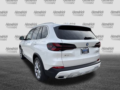 Used 2026 BMW X5 sDrive40i w/ Premium Package image 8