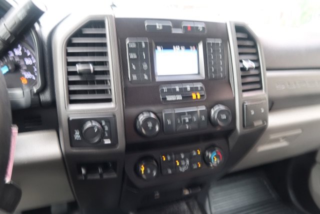 Used 2020 Ford F250 XL w/ Power Equipment Group AWD/4WD image 12